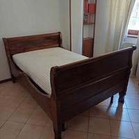 letto a barca epoca 800 in noce