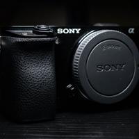 Sony Alpha 6000 – Solo corpo