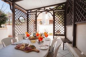 Villa a 200m dal mare posto auto gratuito 7 posti