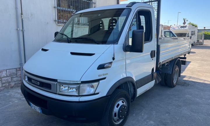 Iveco daily 35c12 ribaltabile trilaterale