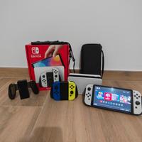 Nintendo Switch OLED + accessori + Crash Bandicoot