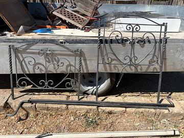 Letto singolo in ferro battuto artigianalmente