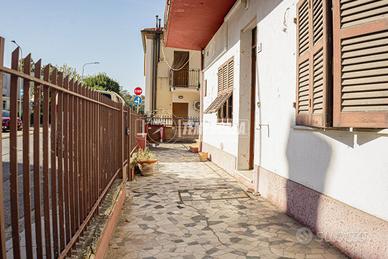 CASA INDIPENDENTE CON SCOPERTO!!!