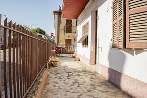 CASA INDIPENDENTE CON SCOPERTO!!!