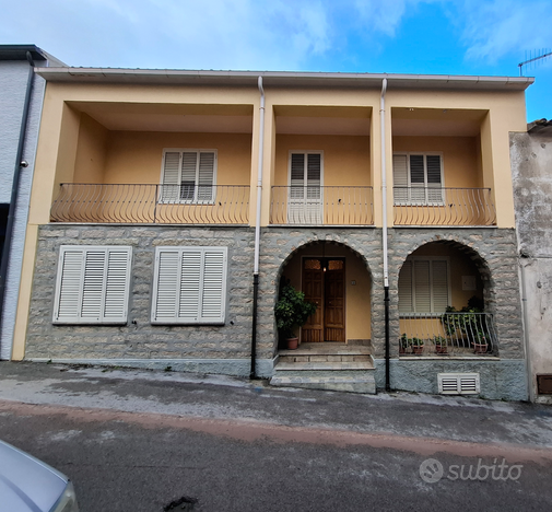 Casa Indipendente 200mq con Giardino e cantinetta