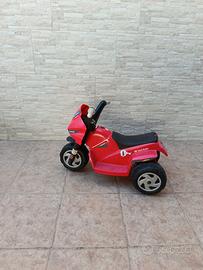 moto per bambini  con caricatore 