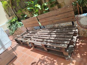 Divano in pallet da esterno