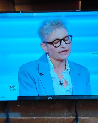 TV EKO HDMI 24 POLLICI HD NUOVA anche Permuta Legg