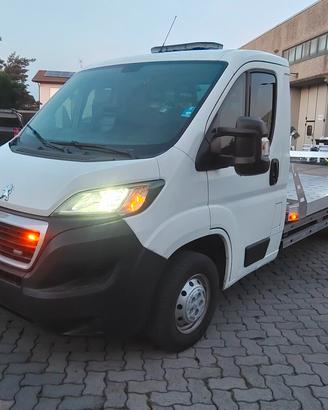 Carroattrezzi Peugeot boxer 
