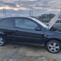 Ford Fiesta 1.4 TDCi (RICAMBI)