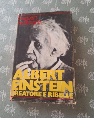 libro Albert Einstein creatore e ribelle 