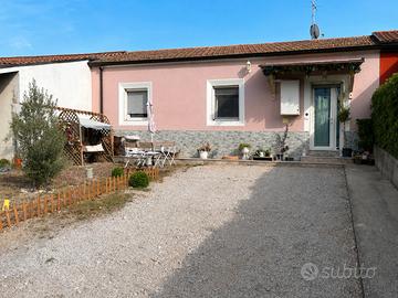 casa indipendente, villetta a schiera. Potenza