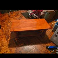 tavolino da salotto color legno scuro 