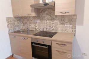 Bilocale in zona Finocchio/ terrazzo