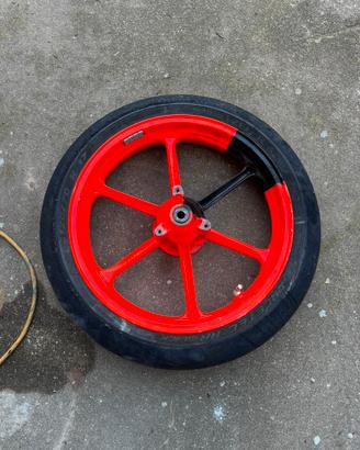 Cerchio pisteriore moto3