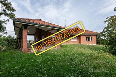 Villa di 519 m² con più di 5 locali e box auto dop