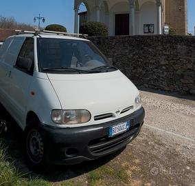 Furgone Nissan Vanette 2002 2.3 Diesel / Ricambi