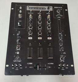 mixer dj Behringer NOX303