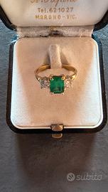 Anello oro 18 k con smeraldo