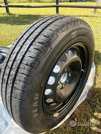 Pneumatici estivi nuovi fiat panda