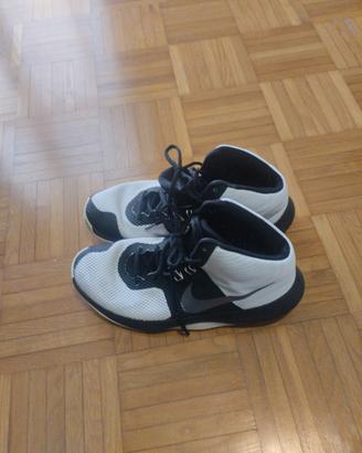 scarpe Nike air precision taglia 42,5