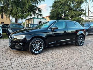 Audi A3 SPB 30 TFSI S tronic AUTOMATICA NAVIGA CRU