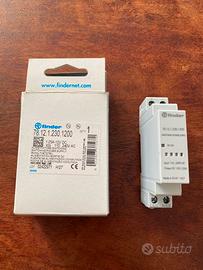 Alimentatore finder 12v