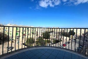 2 LOCALI A MOLFETTA