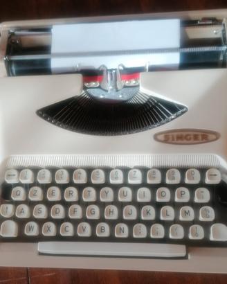 macchina da scrivere Singer