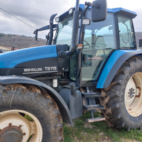 Trattore New Holland TS115 4WD