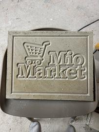 Scritta in pietra leccese