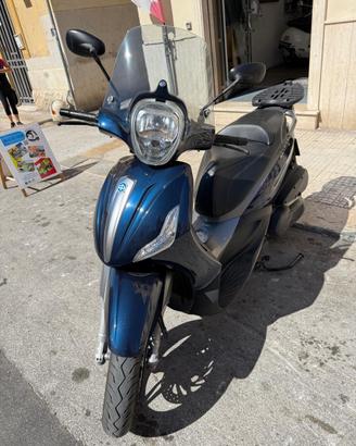 Piaggio Beverly 350 - 2012