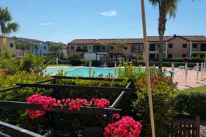 Villetta con piscina a pochi passi dal mare