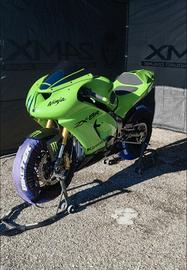 Kawasaki ninja zx6r 