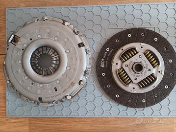 Kit Frizione Valeo 834177 disco e spingidisco 
