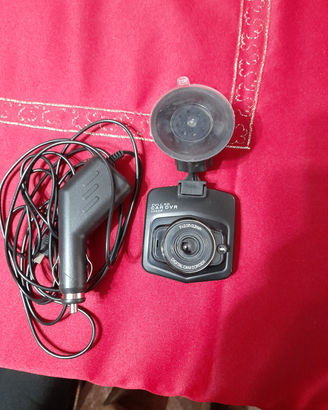 Videocamera da cruscotto per auto