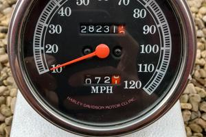 Contachilometri originale Harley Davidson