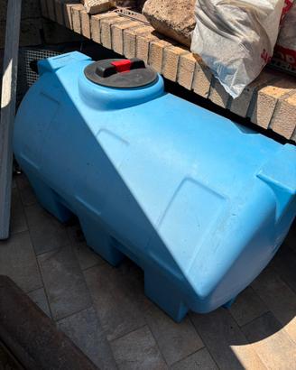 Serbatoio acqua 300litri