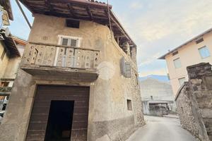 CASA SEMINDIPENDENTE A CIVIDATE CAMUNO