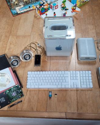 Apple G4 cube super accessoriato