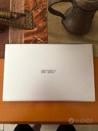 Computer ASUS VivoBook 15