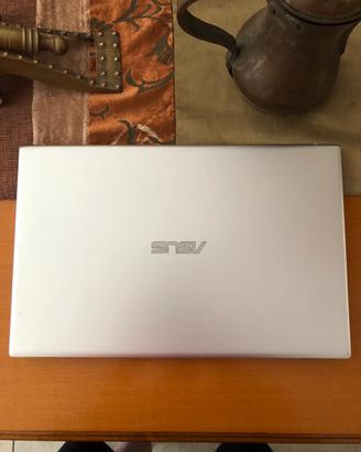 Computer ASUS VivoBook 15