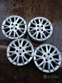 cerchi in lega 16 pollici Opel 