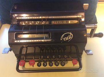 Calcolatore manuale a pioli Facit