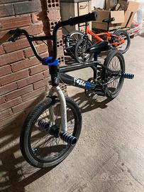 Bmx bicicletta