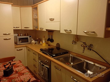 Alloggio completamente ammobiliato