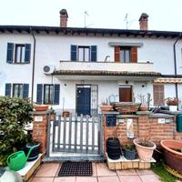 Soluzione Indipendente Cortile Privato