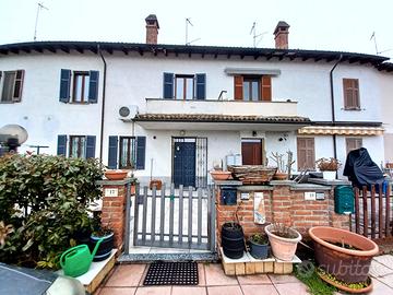 Soluzione Indipendente Cortile Privato