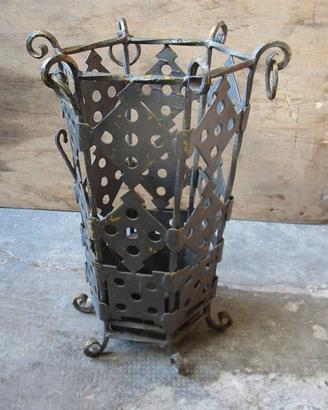 porta ombrelli o vaso in ferro battuto vintage esa