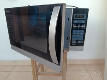 Forno Microonde SHARP R-742WW